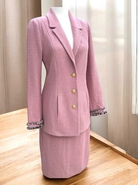 🆕 ST. JOHN Collection Skirt Suit Knit Light Pink